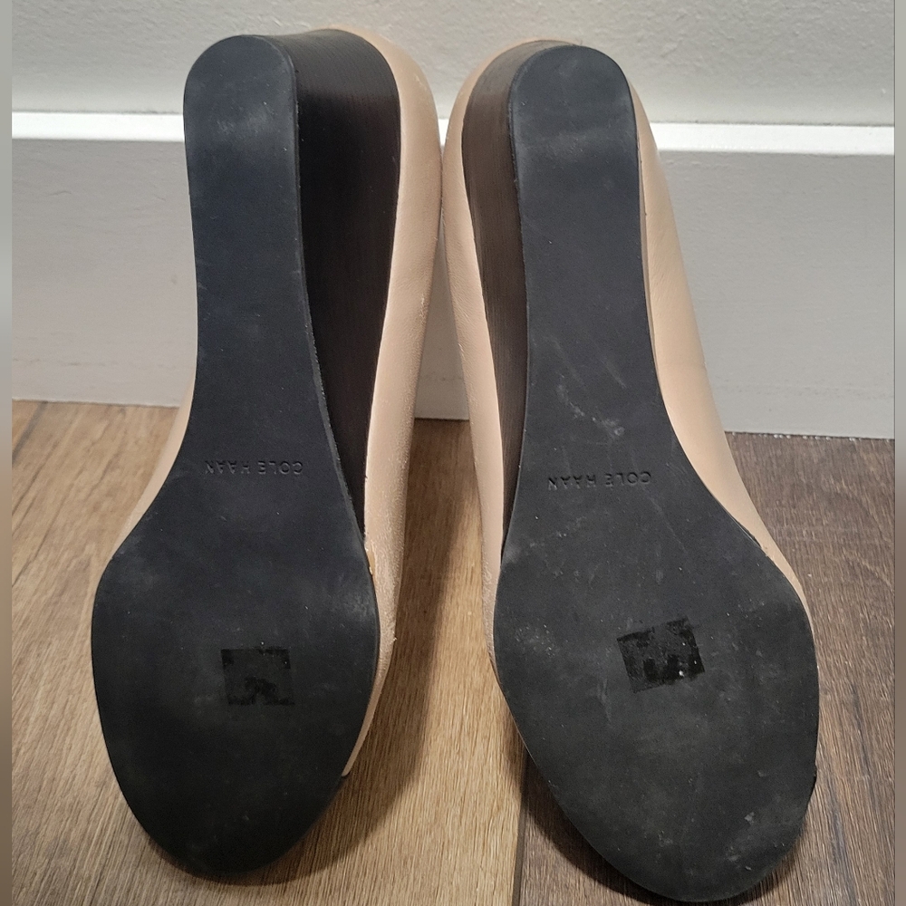 Cole Haan Elsie Bow Wedge 65mm Maple Sugar Leather-black Patent, sz9 B - Picture 4 of 4